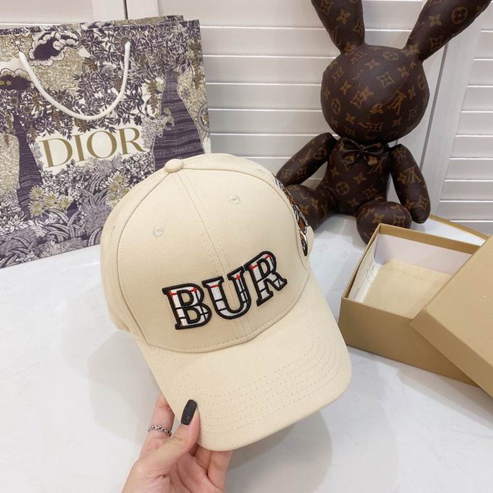 Bv*b*rry Hat